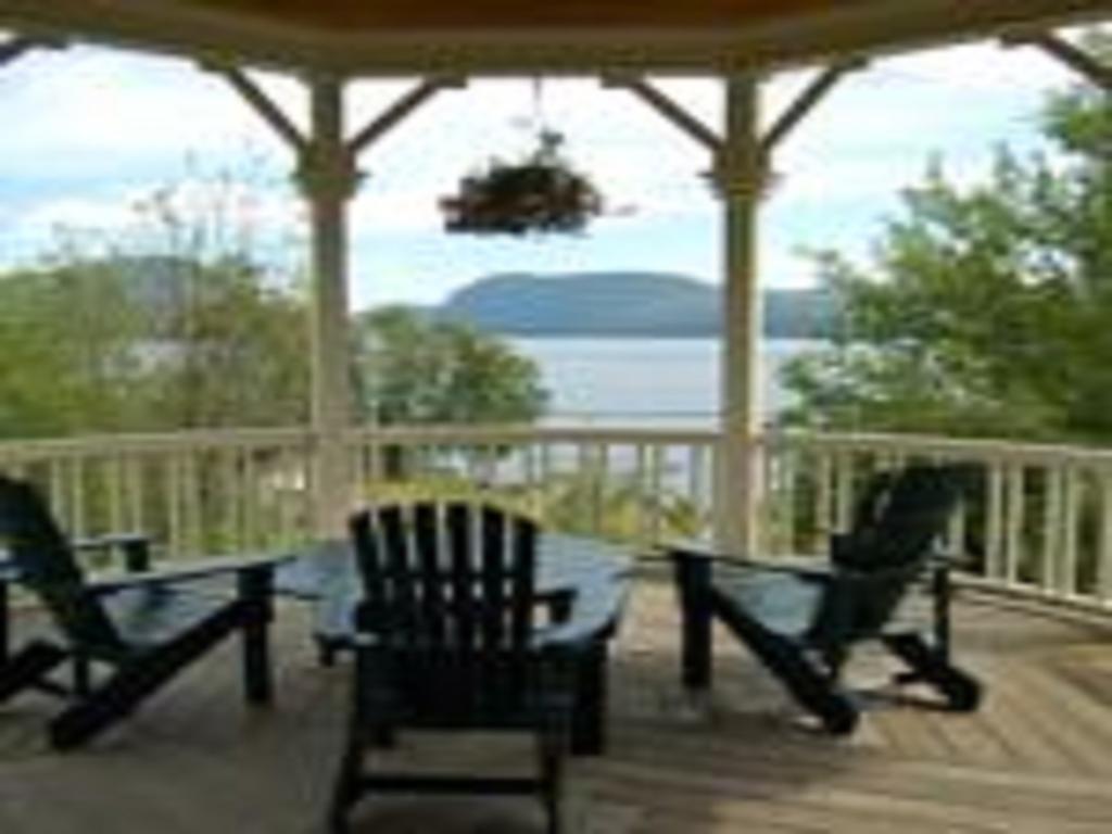 Willoughvale Inn Westmore Newport Kültér fotó