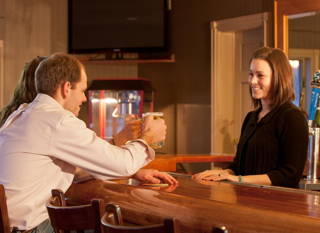 Willoughvale Inn Westmore Newport Kültér fotó